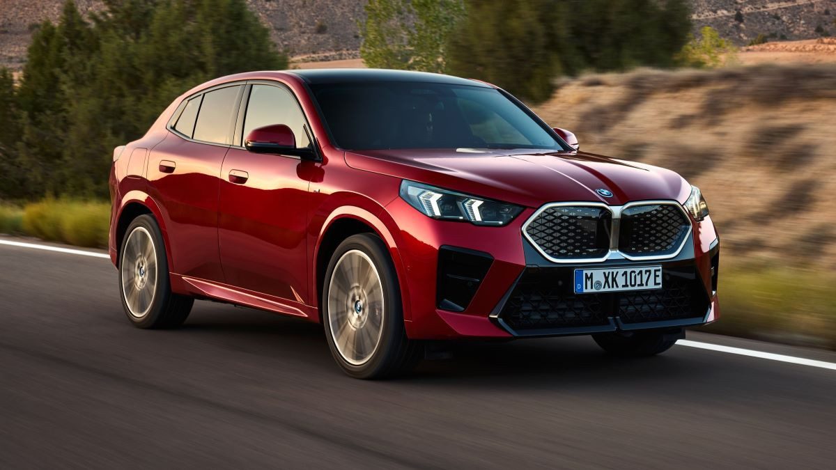 BMW llama a revisión cerca de 180,000 vehículos en China por riesgo de incendio