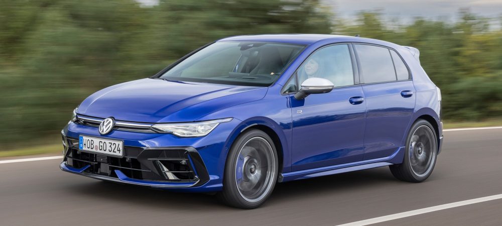 1-Volkswagen-Golf-R-review-2024
